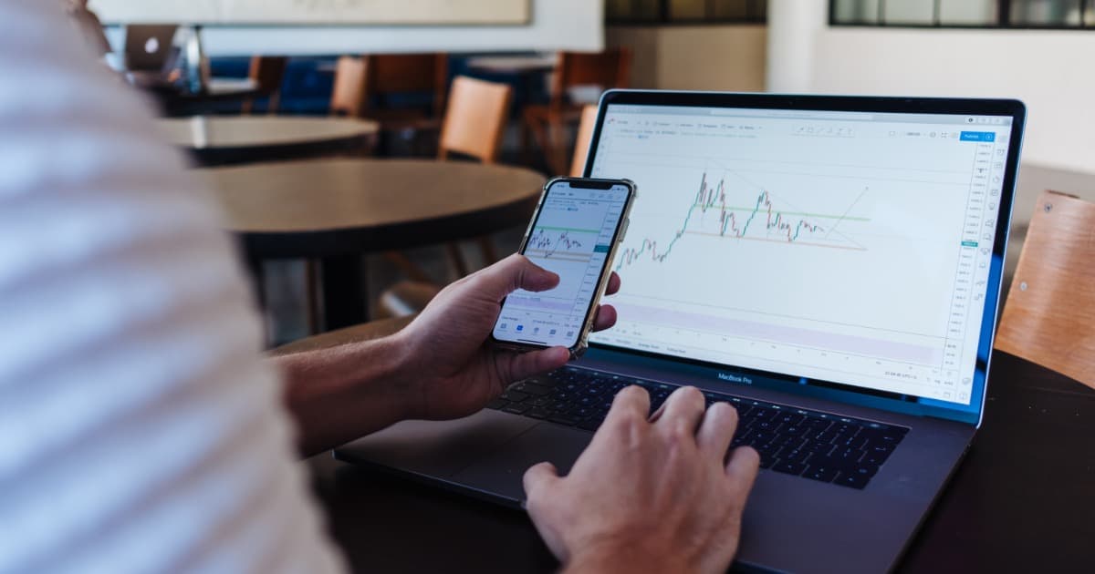 台塑四寶股價狂飆!台塑化上行循環、南亞高值化與4家公司最新營運展望|產業熱話