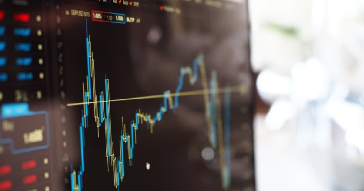 美股到底怎麼了？盤中大漲後震盪千點，AI泡沫疑雲瞬間反噬市場｜股市話題