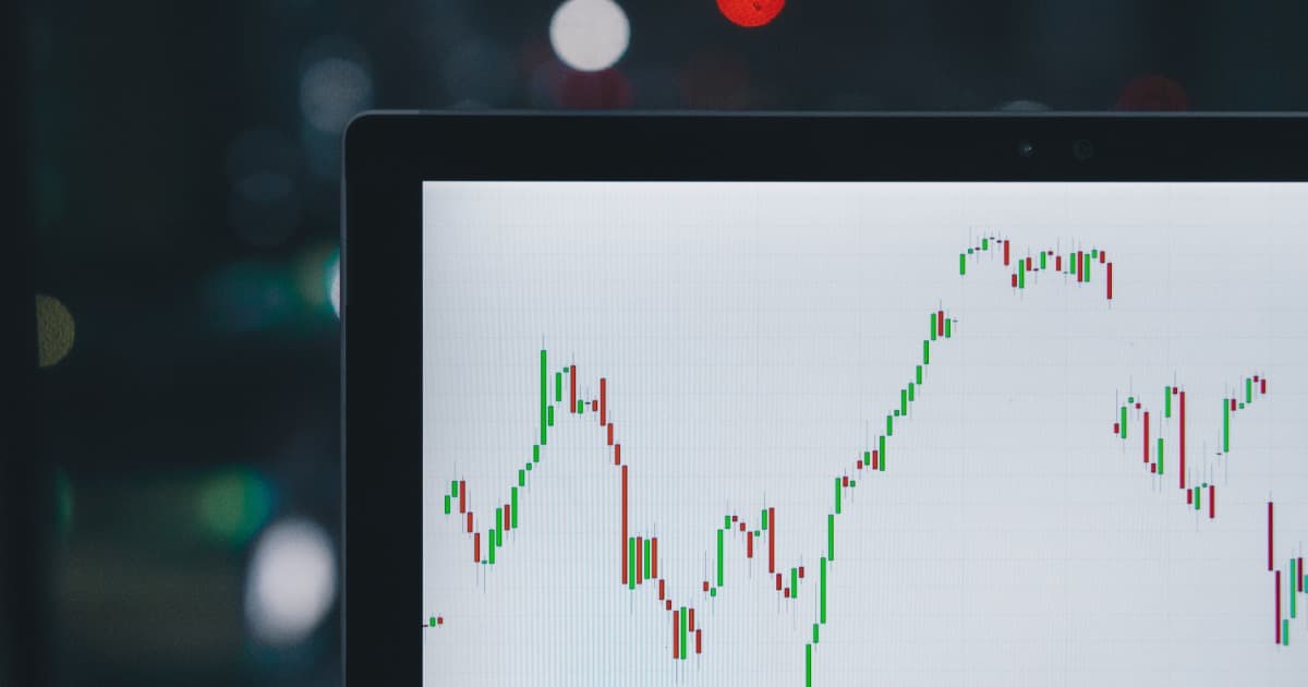 地緣風暴與產能趨緊：台塑化（6505）雙利多匯聚，煉油利差穩步攀升！｜豐雲學堂2026 年 02 月