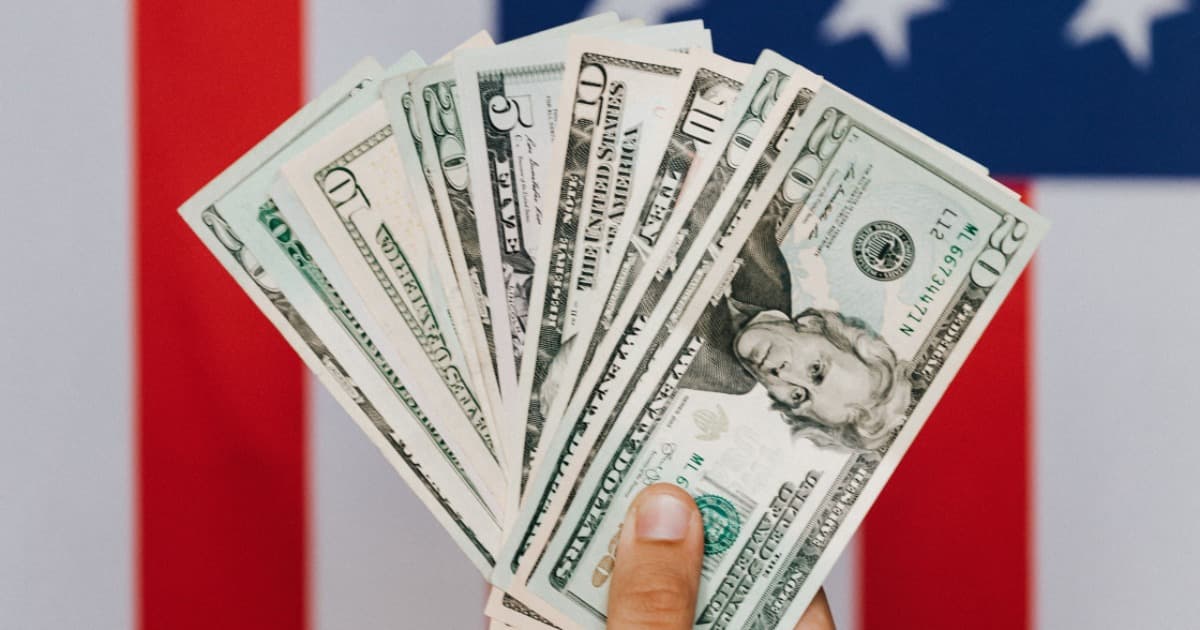 2026大家都在買哪些美股ETF?VOO、QQQ、SMH⋯10檔熱門排行榜:費用率、規模、績效一次看